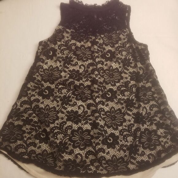 Iz Byer Mock Neck Sleeveless Flare Top Black Lace Overlay White Lining Sz Small - Picture 3 of 8